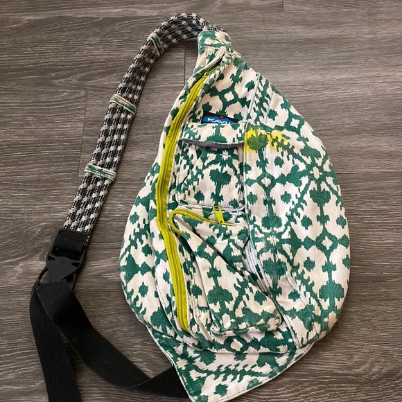 Handbags - Kavu Crossbody Sling Rope Bag